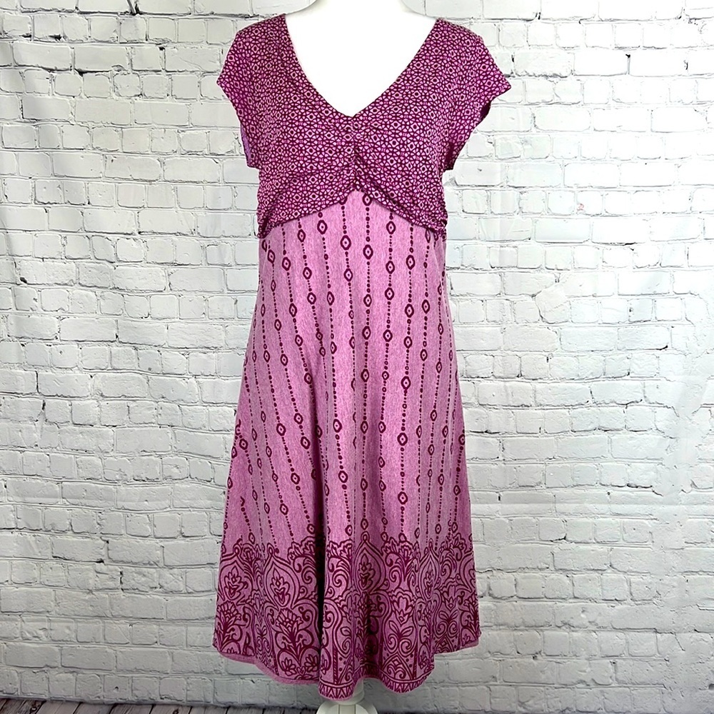 ATHLETA ”Dhara” Double layer Active dress. Size L